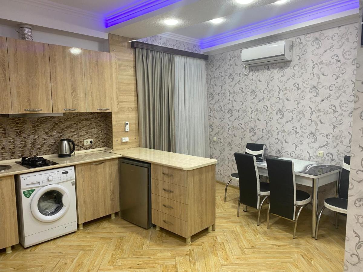 City Center Кутаїсі Екстер'єр фото